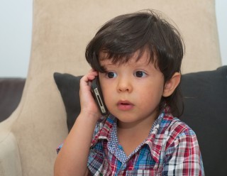 Детская служба доверия приняла 100 тысяч звонков за 5 лет