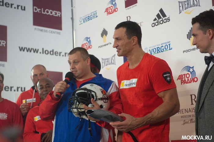 Кличко и Поветкин провели тренировку в «Dr. Loder на Белорусской»