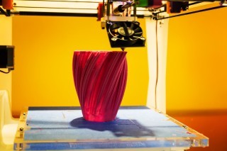 В столице начали в продавать первые в России 3D-принтеры