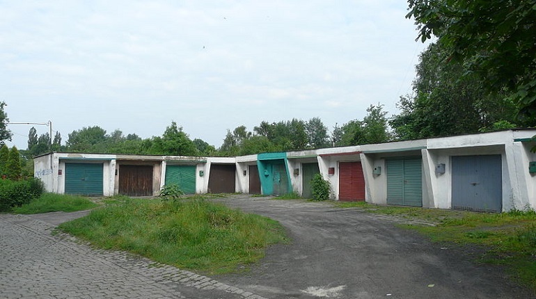 гаражи