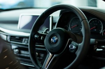 Практическую часть экзамена на права в Москве в 2022 году сдал только каждый пятый