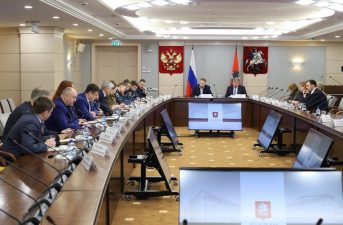 Депутат-космонавт Артемьев принял участие в заседании Мосгордумы за пределами Земли