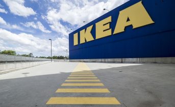 IKEA не станет повышать цены на товары в российских магазинах