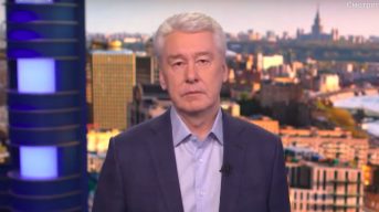 Всем советую Собянин поделился опытом ревакцинации Спутником Лайт