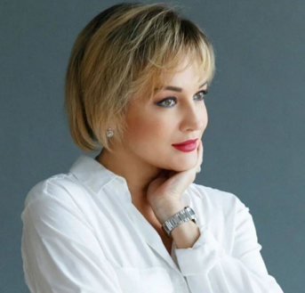 Наверное, старовата, хотя кто знает Буланова не скрывает симпатии к Элджею