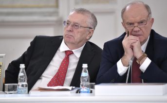 Вирусолог: Жириновский привился восемь раз и убил свой иммунитет