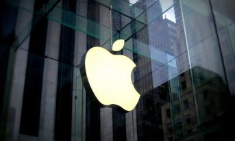 Магазины техники Apple re:Store снова открылись в Москве