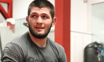 Хабиб Нурмагомедов открыл в Москве свой первый ресторан быстрого питания