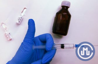 вакцинация коронавирус шприц вакцина больница