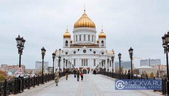 В Дептрансе уточнили, как изменятся маршруты автобусов на время богослужения в храме Христа Спасителя