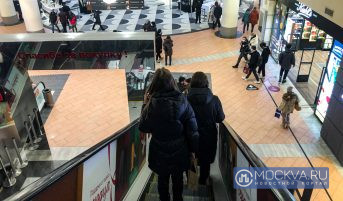 Трафик торговых центров сокращается в Москве