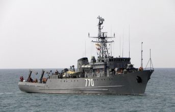 Боевые корабли РФ и КНР впервые провели совместное патрулирование в Тихом океане