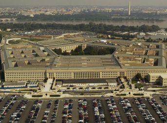 Пентагон заявил о готовности 8,5 тысяч военных для переброски в Европу