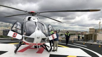 В Москву на вертолете доставили мужчину с черепномозговой травмой