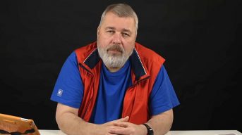 Кто еще из россиян, кроме главреда Новой газеты Муратова, получал Нобелевскую премию мира