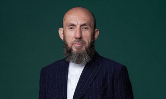 Владимир Кехман в разгар театрального сезона решил закрыть МХАТ на ремонт