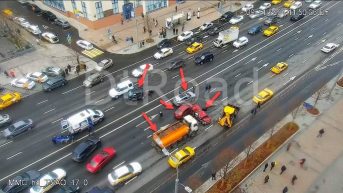 В Москве произошла авария с участием нескольких автомобилей