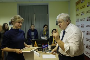 В Госдуме рассматривают законопроект, по которому все россияне получат выплаты в размере 31 000 рублей