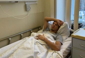 Переживший избиение фигурист Соловьев выписался из больницы