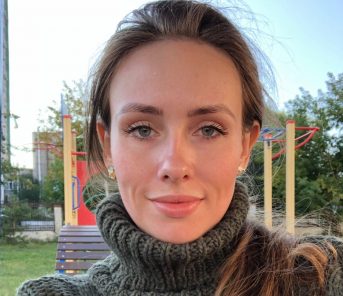 Мать не может говорить от горя: семья расчлененной Мисс Кузбасс тяжело переживает утрату